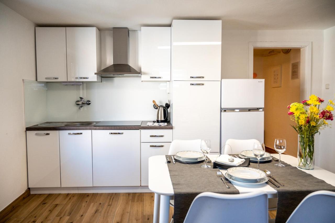 Apartments Krasna Postojna Bagian luar foto