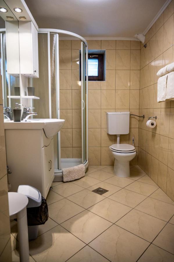 Apartments Krasna Postojna Bagian luar foto